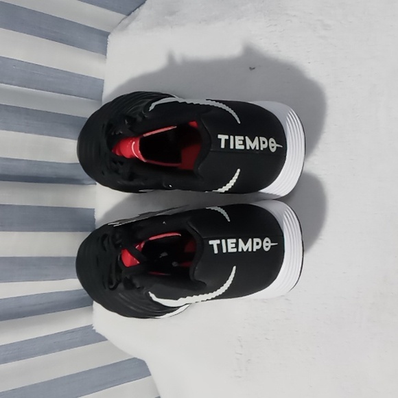 Nike Legend 7 Academy TF NWB Mens 6/ Womens 7.5 - Picture 4 of 9